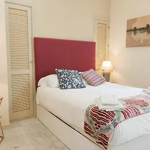  Apartamento Homeyseville-bright At Santa Cruz 4 Pax, Parking Optional
